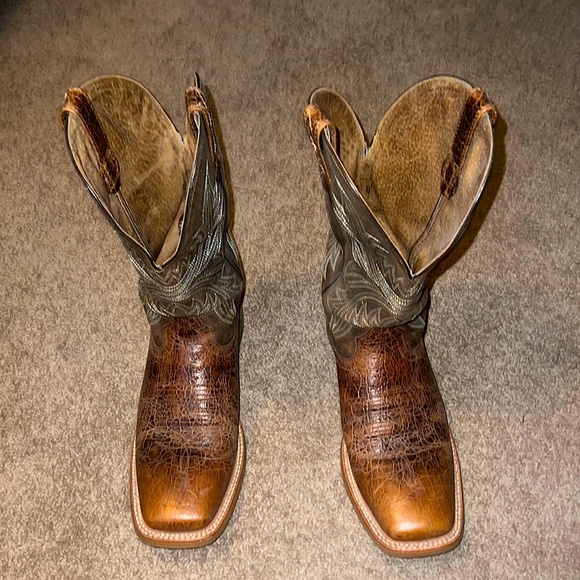 Ariat ATS boots sz10 D